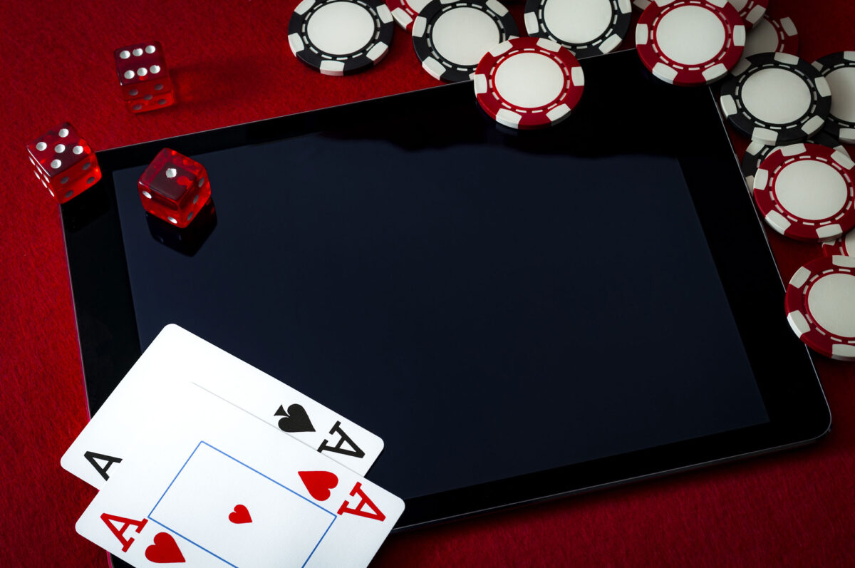 play electronic blackjack